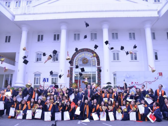 Cử nhân Truyền thông đa phương tiện