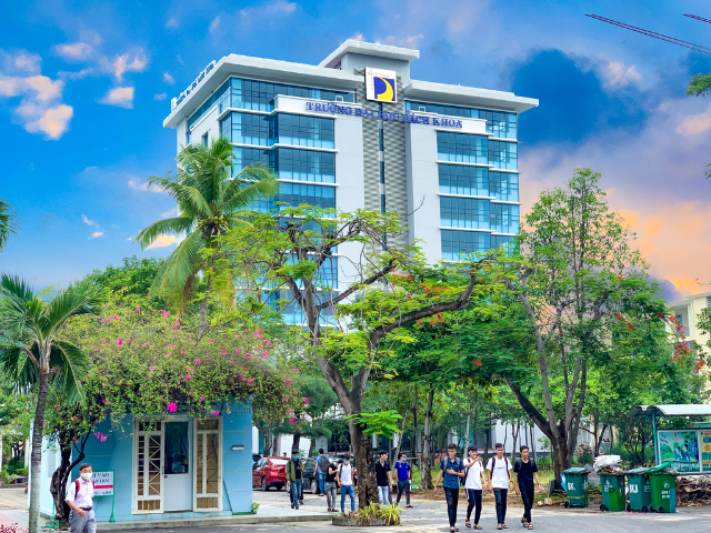 Cử nhân Kinh tế xây dựng (chương trình CLC)