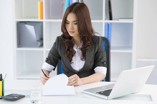 Chương trình tài chính ngân hàng hệ từ xa cho đối tường nào?
