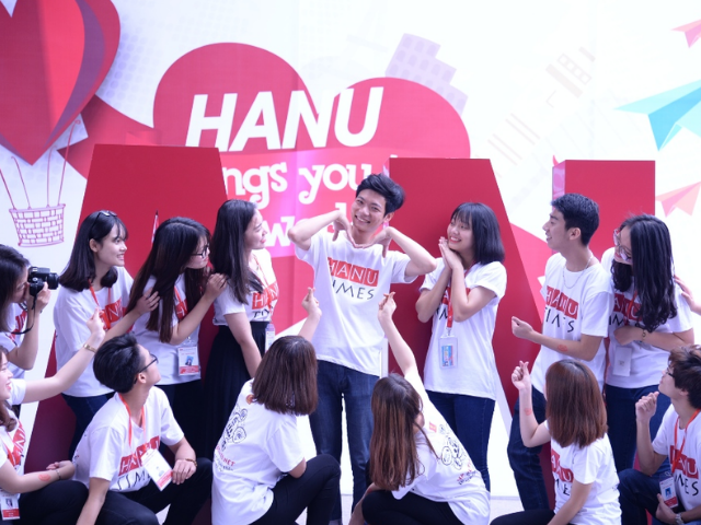 Cử nhân Truyền thông doanh nghiệp