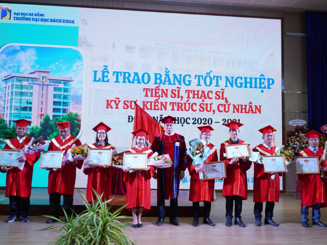 Cử nhân Kỹ thuật xây dựng công trình giao thông (chương trình CLC)