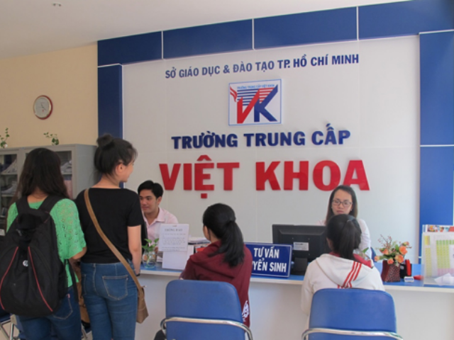 Trung cấp Sư phạm mầm non 