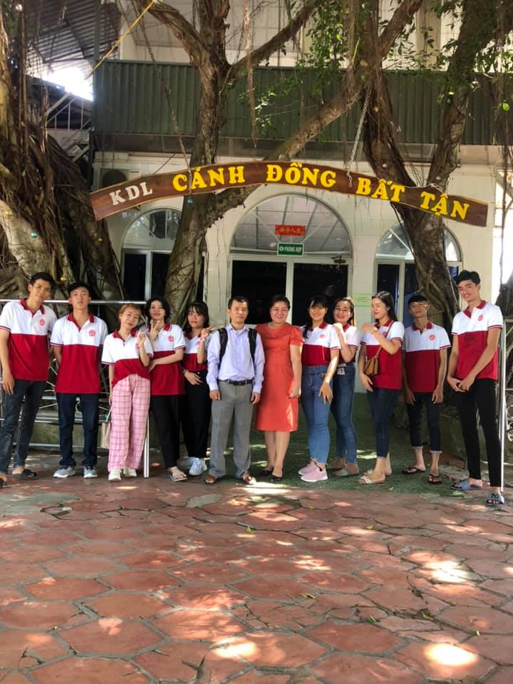 Cử nhân thực hành Hướng dẫn du lịch