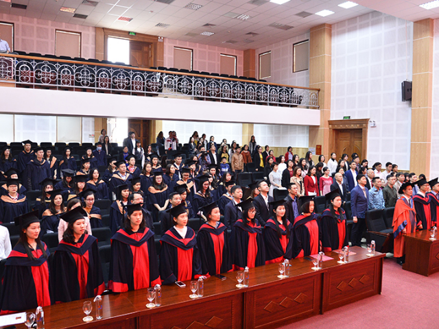 Cử nhân Truyền thông doanh nghiệp