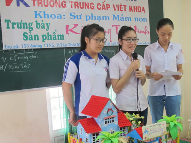Trung cấp Sư phạm mầm non 