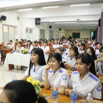 Trung cấp Y sĩ Y học cổ truyền