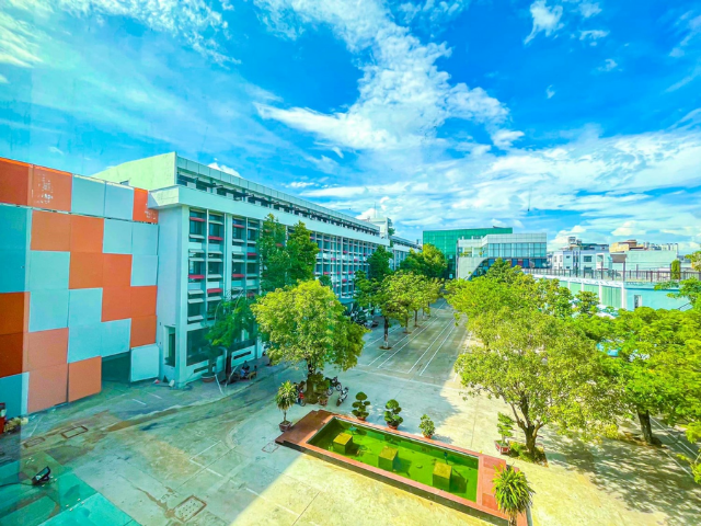 Cử nhân Công nghệ Sinh học