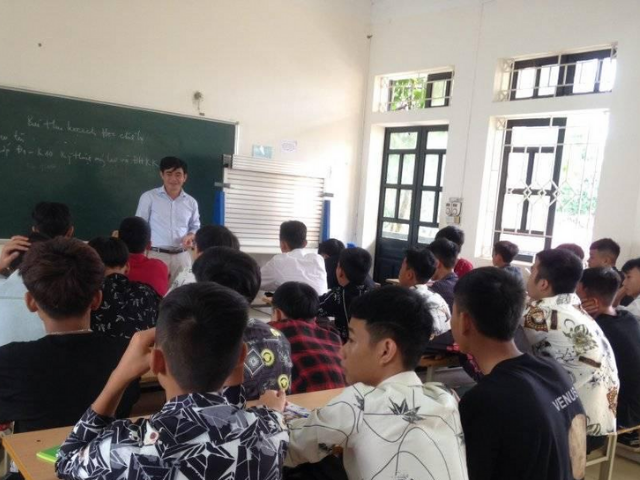 Cử nhân thực hành Tin học văn phòng - Hệ liên thông