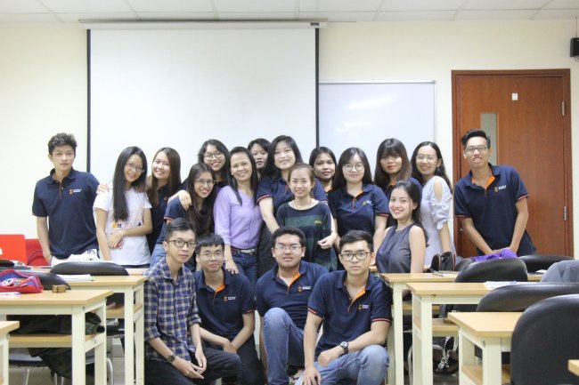 Cử nhân Kế toán – Quản lý tài chính