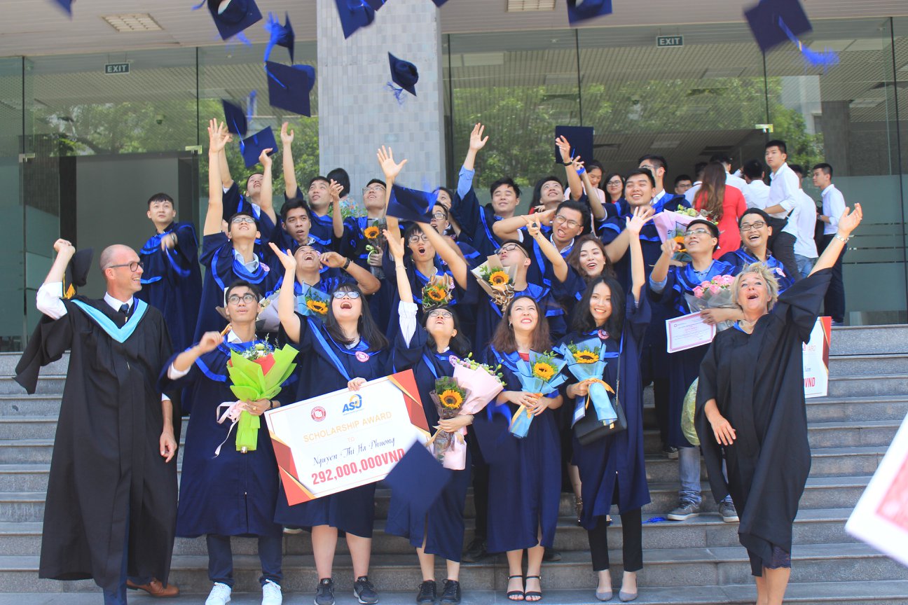 Cử nhân Quản trị kinh doanh chuyên ngành Tài chính