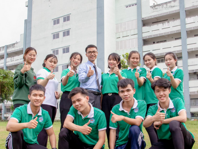 Trung cấp Công nghiệp & Dân dụng 
