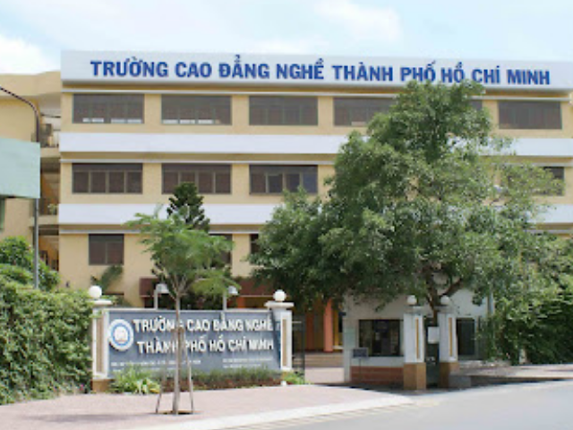 Trung cấp Quản trị mạng máy tính