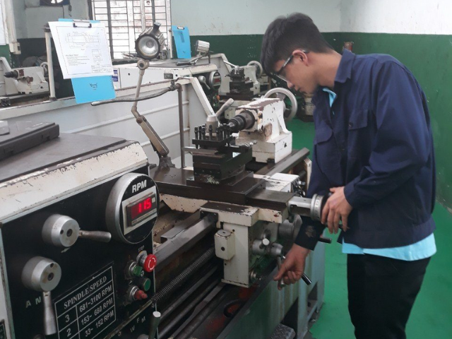 Trung cấp Hàn
