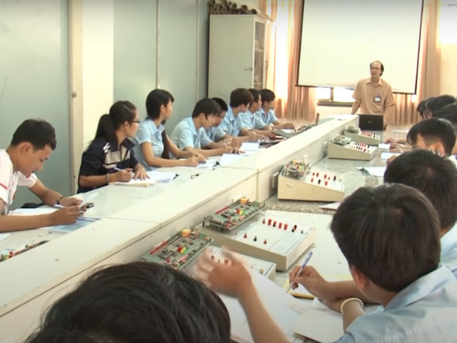 Trung cấp Điện công nghiệp