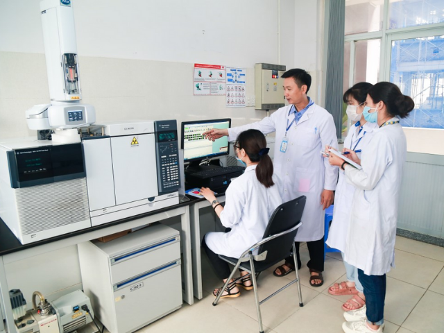 Cử nhân Quản lý tài nguyên và môi trường
