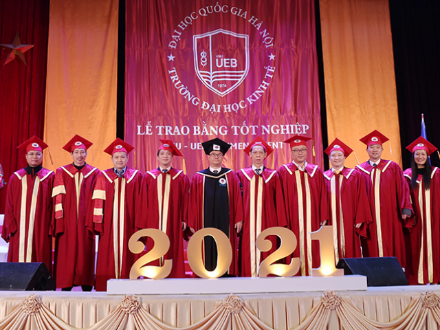 Tiến sĩ Tài chính ngân hàng
