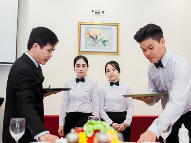Cử nhân thực hành Quản trị nhà hàng