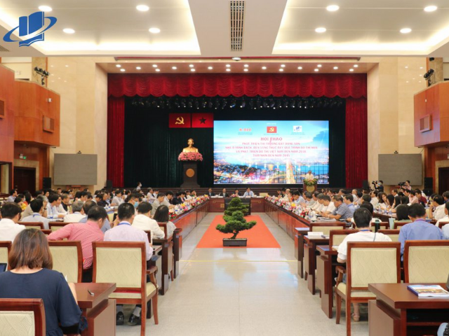 Tiến sĩ Kinh tế học