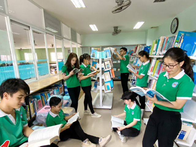 Trung cấp Quản lí doanh nghiệp