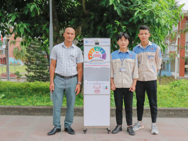 Trung cấp Công nghệ ô tô 