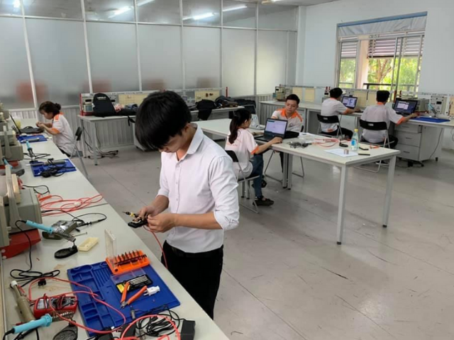Kỹ sư thực hành Quản trị mạng máy tính