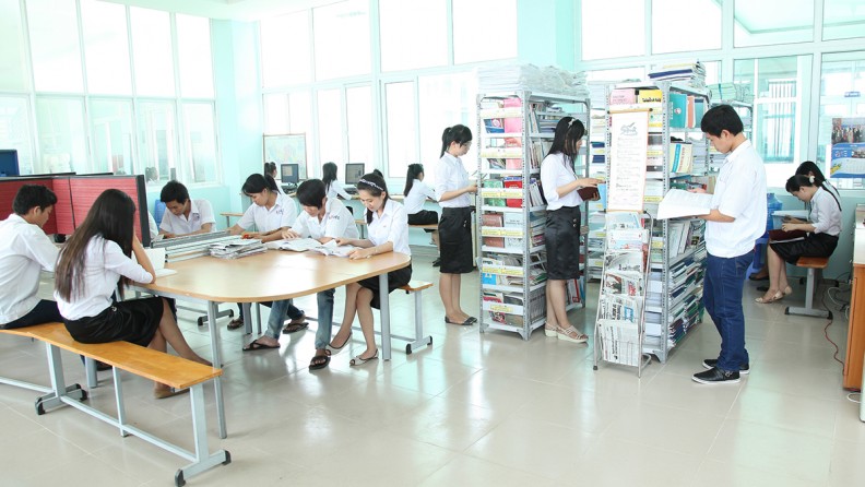 Cử nhân thực hành Văn thư hành chính