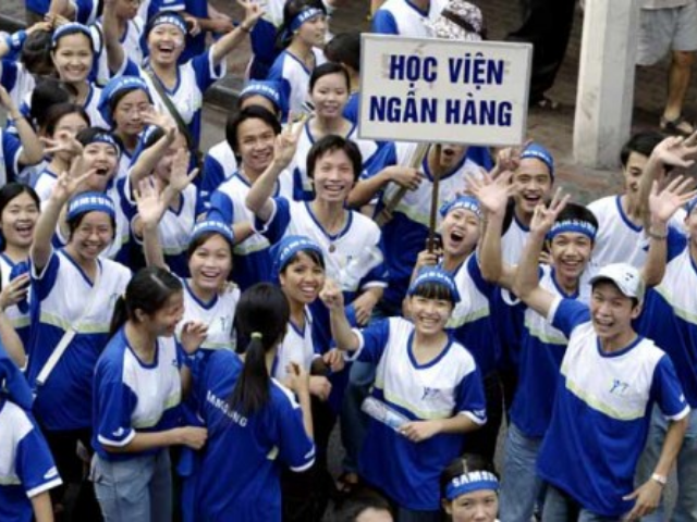 Cử nhân Luật kinh tế