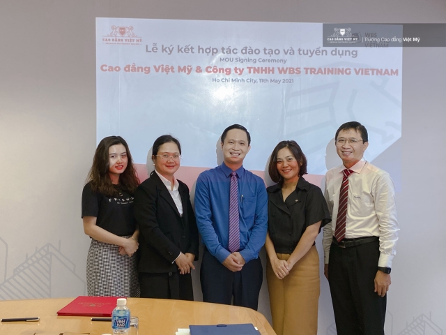 Cử nhân thực hành Phiên dịch tiếng Anh thương mại