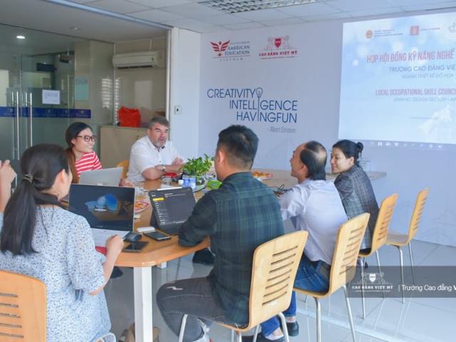 Cử nhân thực hành Phiên dịch tiếng Nhật kinh tế thương mại