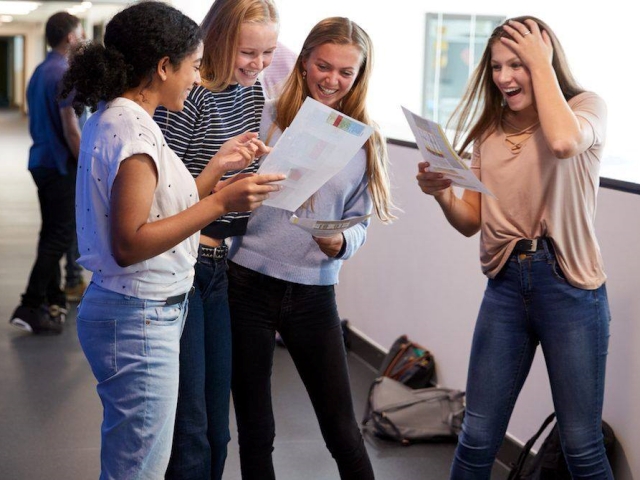 Cử nhân thực hành Quản trị khách sạn – BTEC