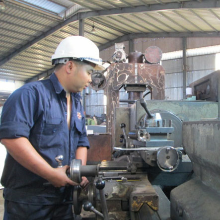 Trung cấp Chế tạo cơ khí