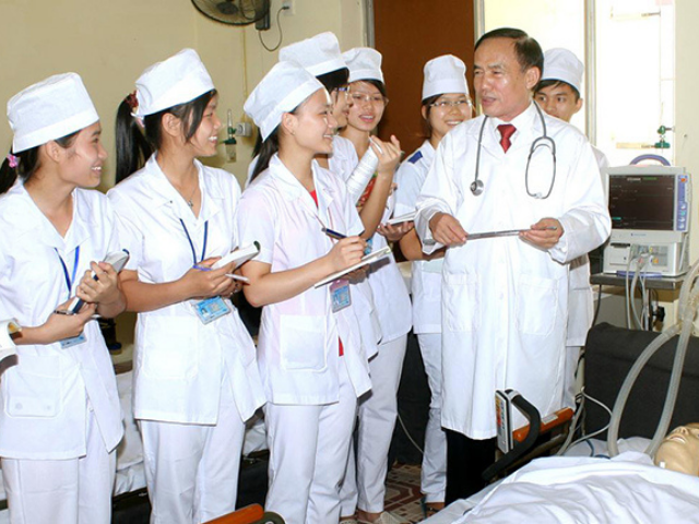 Trung cấp Y sỹ