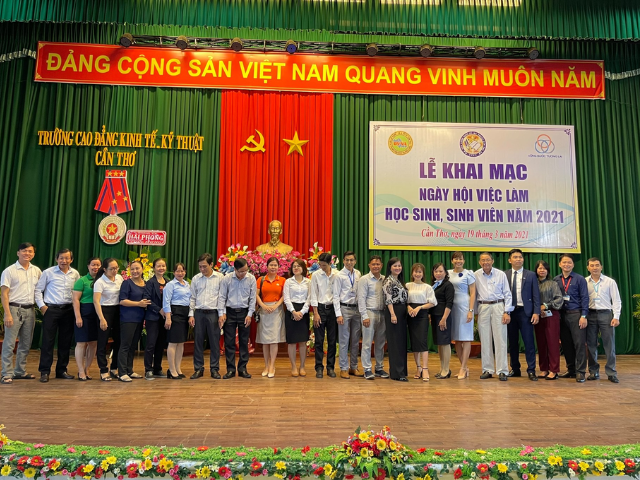 Trung cấp Dịch vụ pháp lý