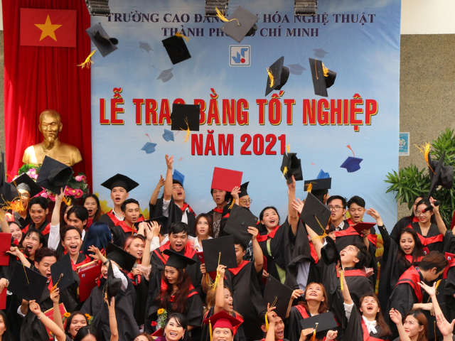 Cử nhân thực hành Thiết kế công nghiệp