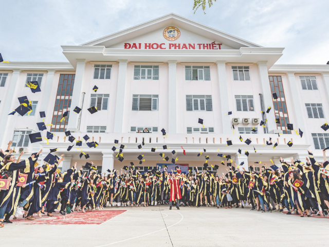 Cử nhân Quản trị dịch vụ du lịch và lữ hành