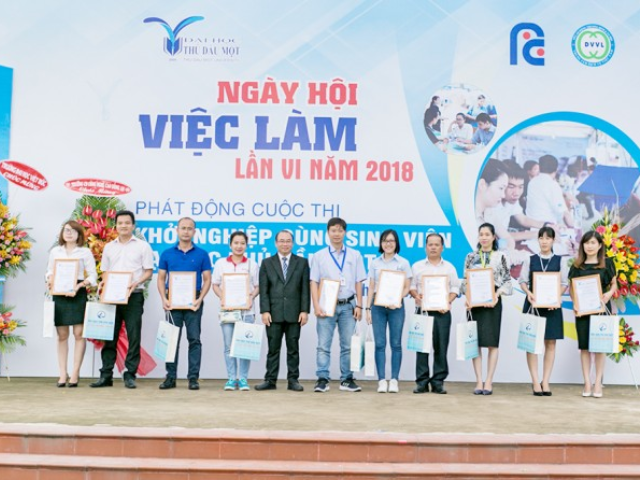 Kỹ sư Kỹ thuật Điều khiển và Tự động hóa
