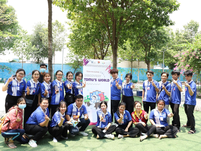 Cử nhân Truyền thông đa phương tiện