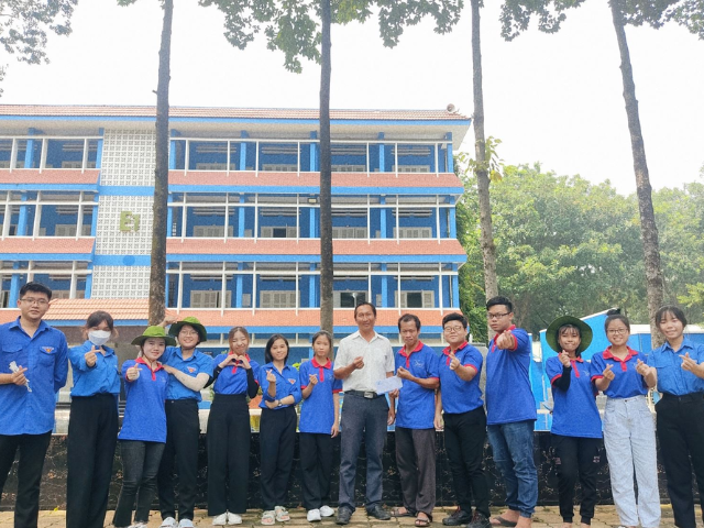 Cử nhân Truyền thông đa phương tiện