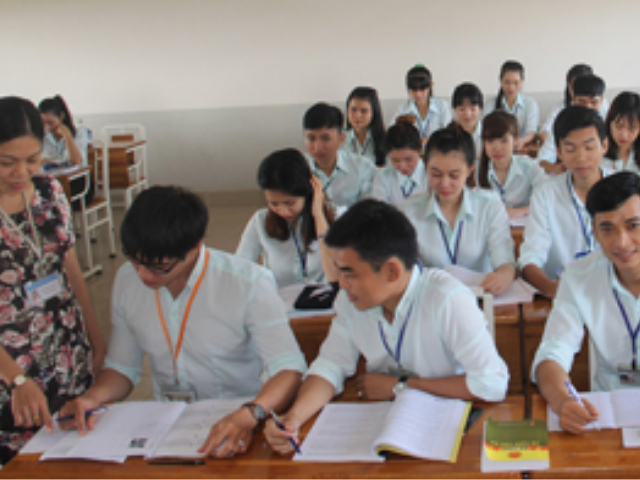 Cử nhân Điện tử - Tin học công nghiệp 