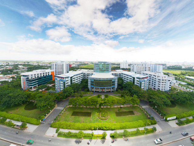 Cử nhân Thiết kế thời trang