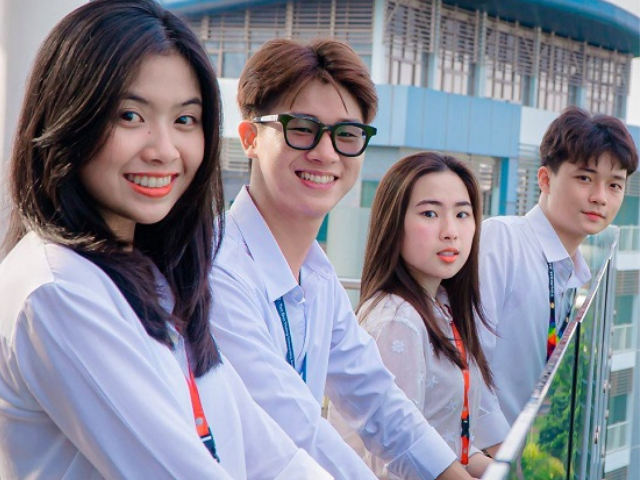 Cử nhân Thiết kế thời trang