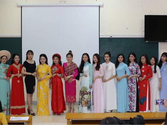 Cử nhân Sư phạm Toán học (chương trình CLC)
