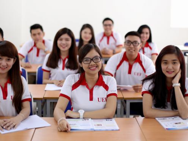 Cử nhân Kinh doanh Quốc tế