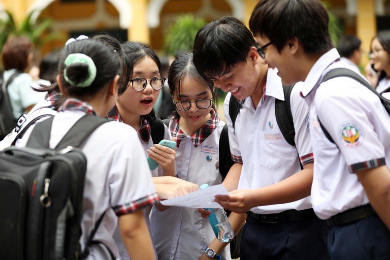 Tuyển sinh đại học 2021: 'Nóng' xét tuyển học bạ