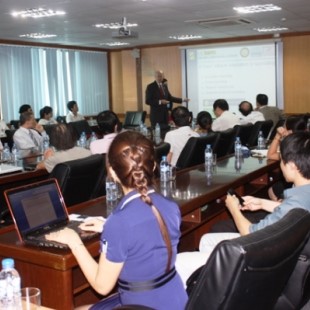 Cử nhân Kế toán