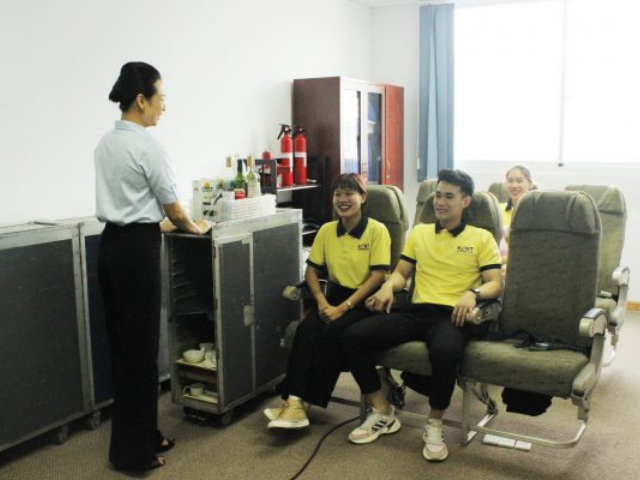 Cử nhân thực hành Quản trị ngành Hàng không