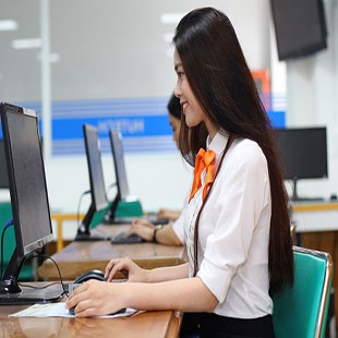 Cử nhân Kế toán