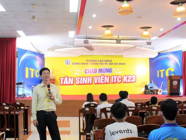 Cử nhân thực hành Kinh doanh Xuất nhập khẩu