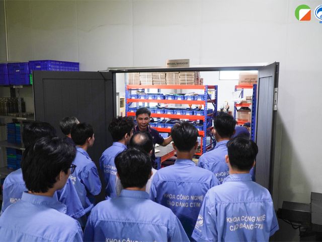 Cử nhân thực hành Công nghệ Kỹ thuật cơ khí