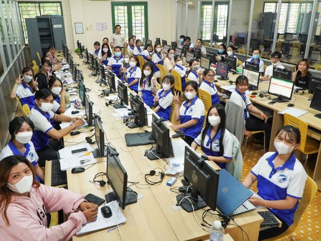 Cử nhân thực hành Công nghệ Kỹ thuật điện - Điện tử